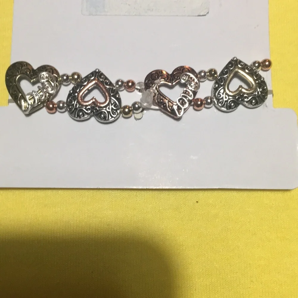 🔥Brandnew braceletengravedwithheartsandlove